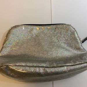 Victoria’s Secret Sparkling Silver Black Wings Tote/Makeup Case LN Angel Tag